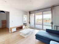 Appartement - 2 pièces avec loggia et parking – Proche RER E — photo 2