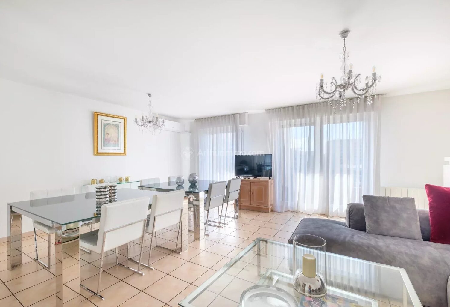APPARTEMENT T5 / 100 m² VILLEURBANNE - GRATTE-CIEL — photo 1