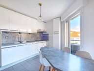 APPARTEMENT T5 / 100 m² VILLEURBANNE - GRATTE-CIEL — photo 4