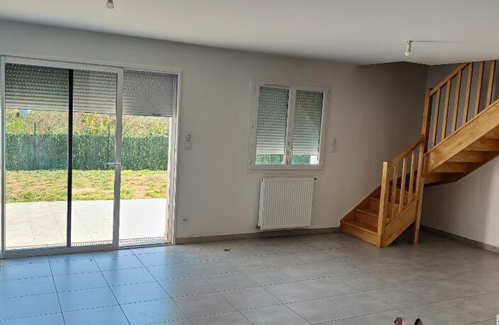 Location maison 4 pièces 89 m² à Saint-Vulbas (01150) — photo 4