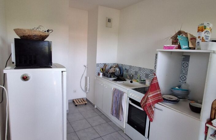 Location appartement 3 pièces 70 m² à Vénissieux (69200) — photo 3