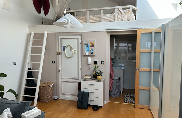 A VENDRE - BORDEAUX CENTRE - T1 Loué Meublé 25 m² + mezzanine - Spécial investisseur — photo 3