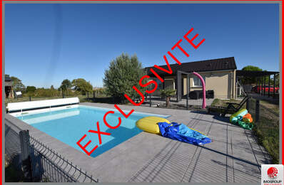 Plain pied avec piscine et terrain de 7500 m2 — photo du bien