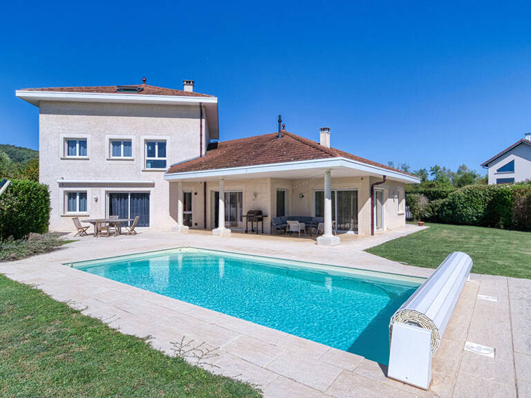 VILLA de 2005 — photo 1
