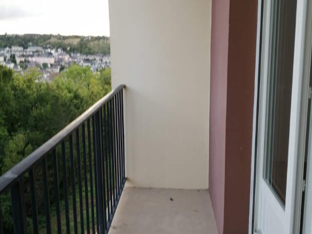 Appartement Evreux 1 pièce 31 m2 BALCON / PARKING — photo du bien