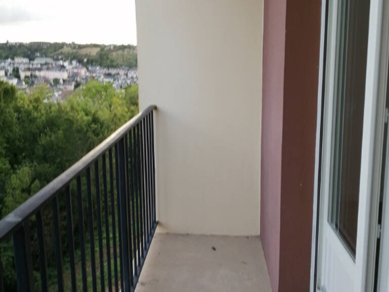 Appartement Evreux 1 pièce 31 m2 BALCON / PARKING — photo 1