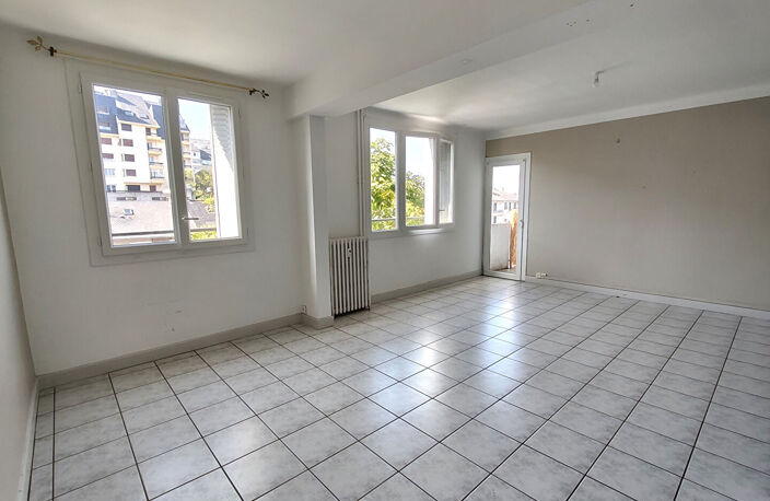 T4 avec garage et cave — photo 2