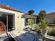 MAISON 7 PIECES-155M²- À VENDRE À JARD SUR MER — photo 2
