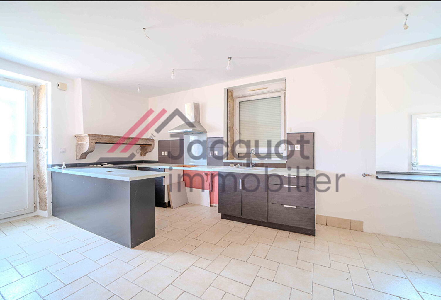 Maison de village Secteur Lons Sud — photo 1