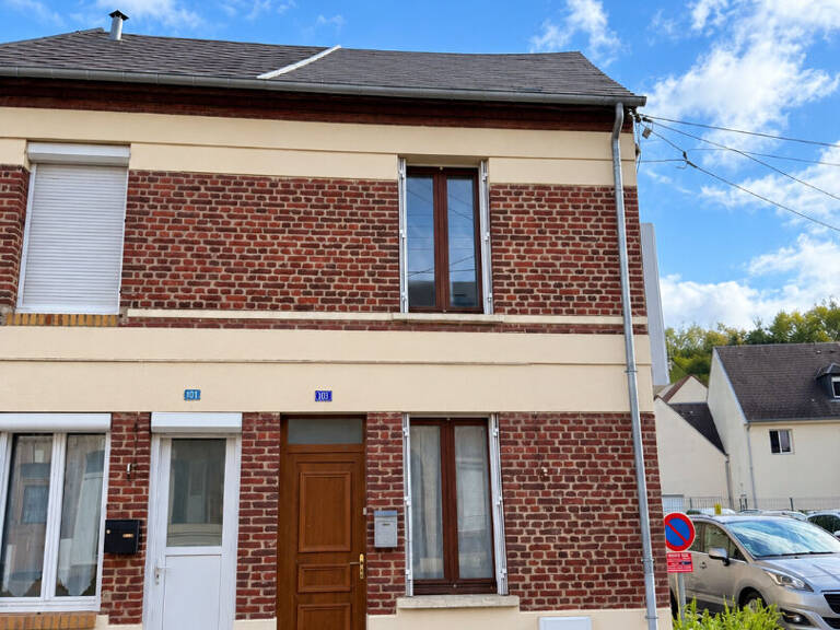 Sur SAINT JUST — photo 1