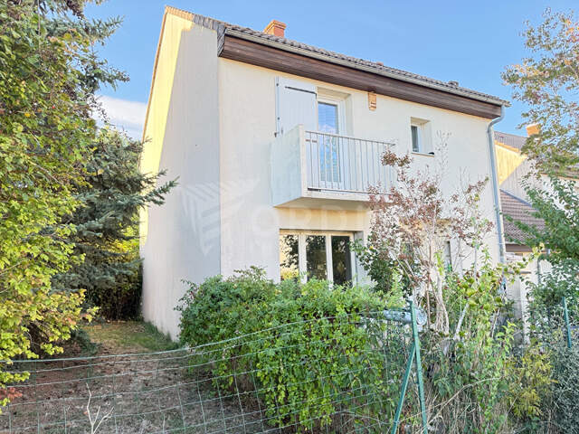 BEAULIEU-SUR-LOIRE  Maison rénovée  3 chambres  Jardin 217 m² — photo du bien