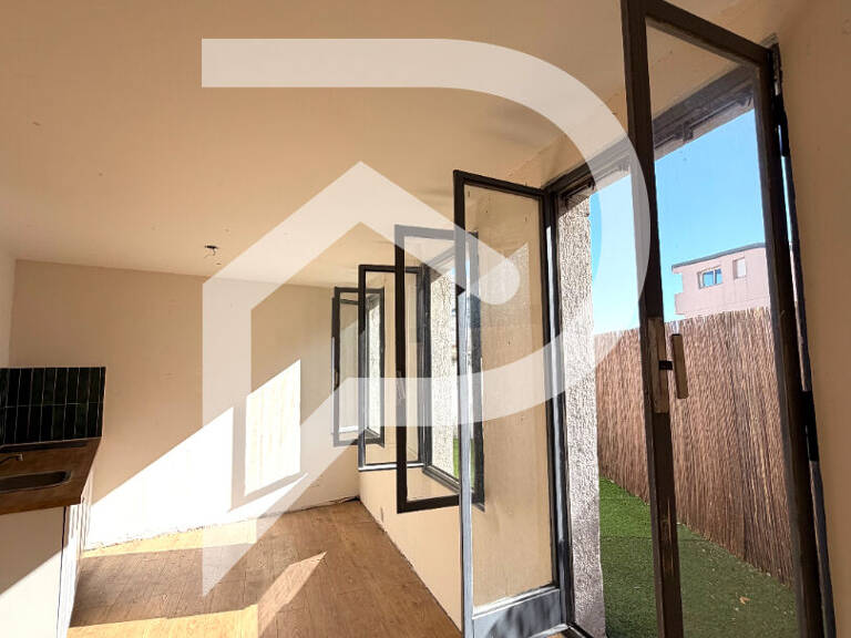 Appartement Marseille T1 25 M2  AVEC GRANDE TERRASSE — photo 1