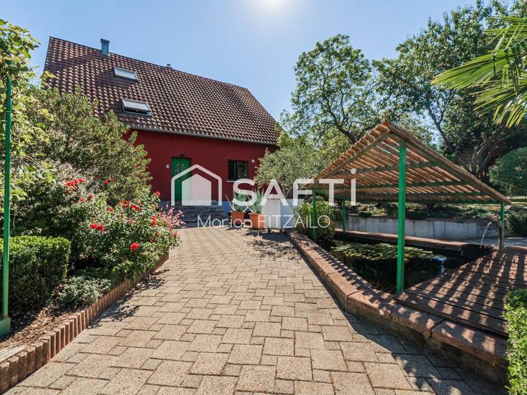 Maison 6 pièces à Fort-Louis (67480) — photo 1