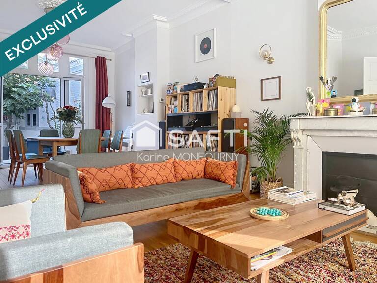 Très belle maison avec grand garage, espace extérieur situé en centre ville — photo 1