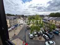 RARE À LA VENTE  ENSEMBLE DE DEUX APPARTEMENTS EN PLEIN CENTRE-VILLE DE MAYENNE — photo 2