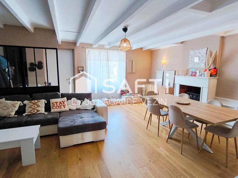Maison de bourg avec garage et jardin — photo 1