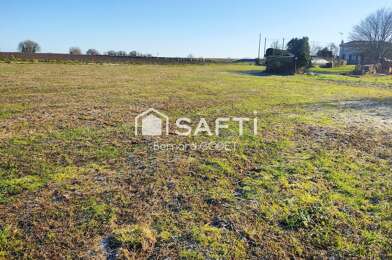 Terrain  25700 €