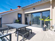 T4 ATYPIQUE   ESPRIT MAISON   TERRASSE TROPÉZIENNE — photo 2