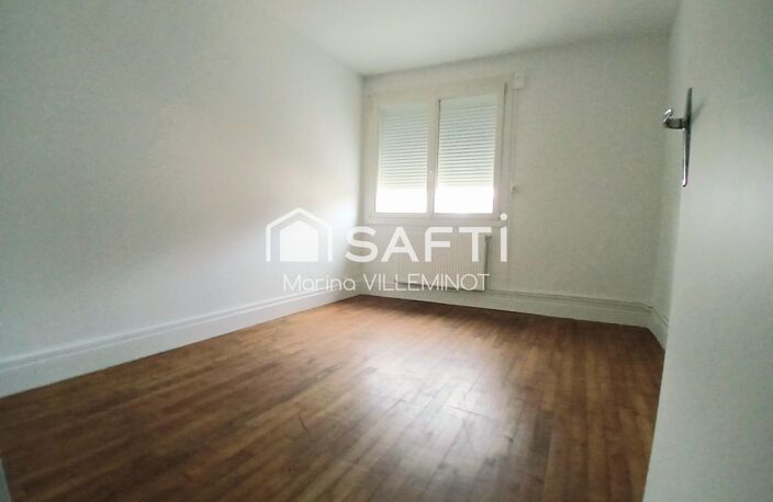 immeuble au cœur de sedan — photo 3