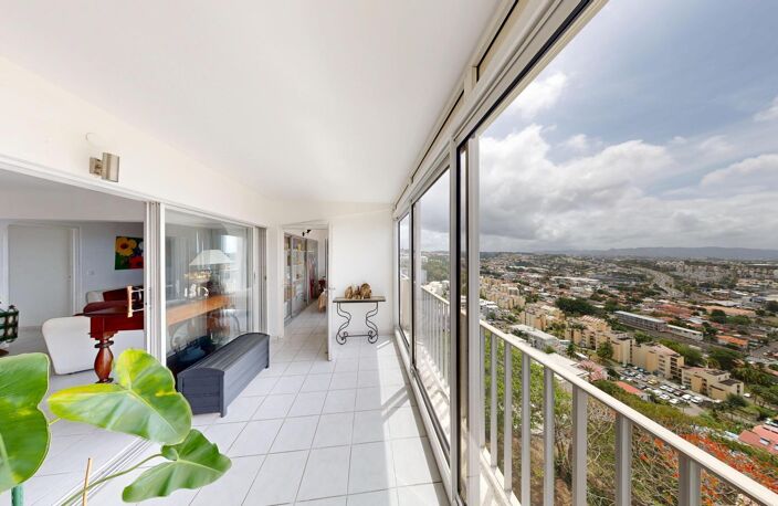 Vue incroyable avec potentiel locatif et parking — photo 5