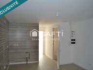 Immeuble de rapport 2 appartements, 2 commerces Loués — photo 2