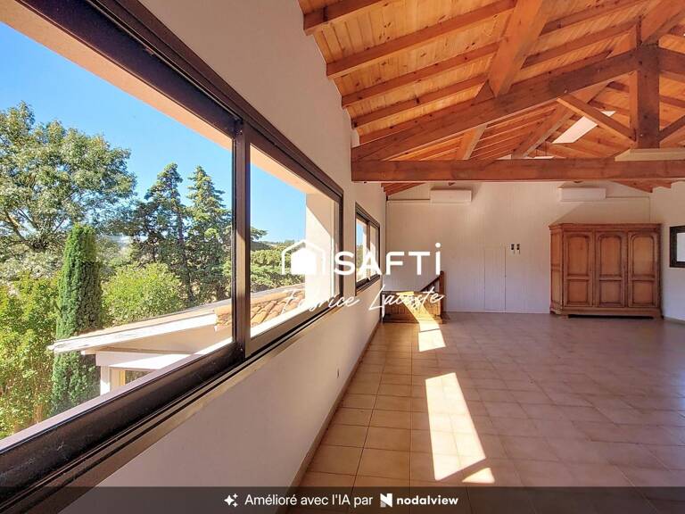 Maison traditionnelle - 9 pièces - 276 m² — photo 1