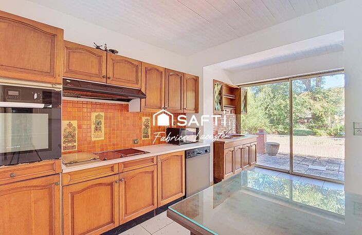 Maison traditionnelle - 9 pièces - 276 m² — photo 4