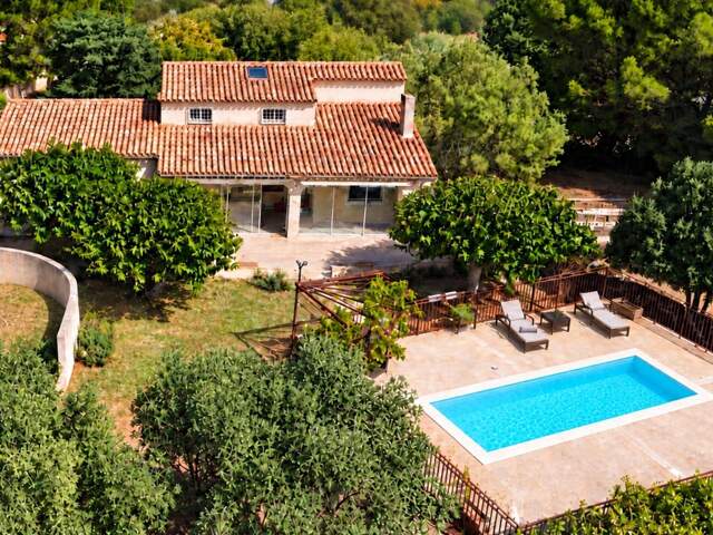 VILLALBE  VILLA FAMILIALE, PISCINE ET 2 000 M² DE SÉRÉNITÉ — photo du bien