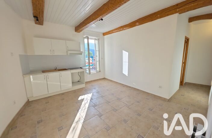 Location Appartement 3 pièces — photo 2