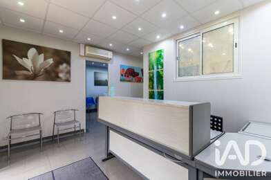 Commerce  415000 €