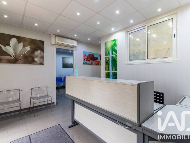 Vente Boutique/Local commercial 90 m&sup2; — photo 1