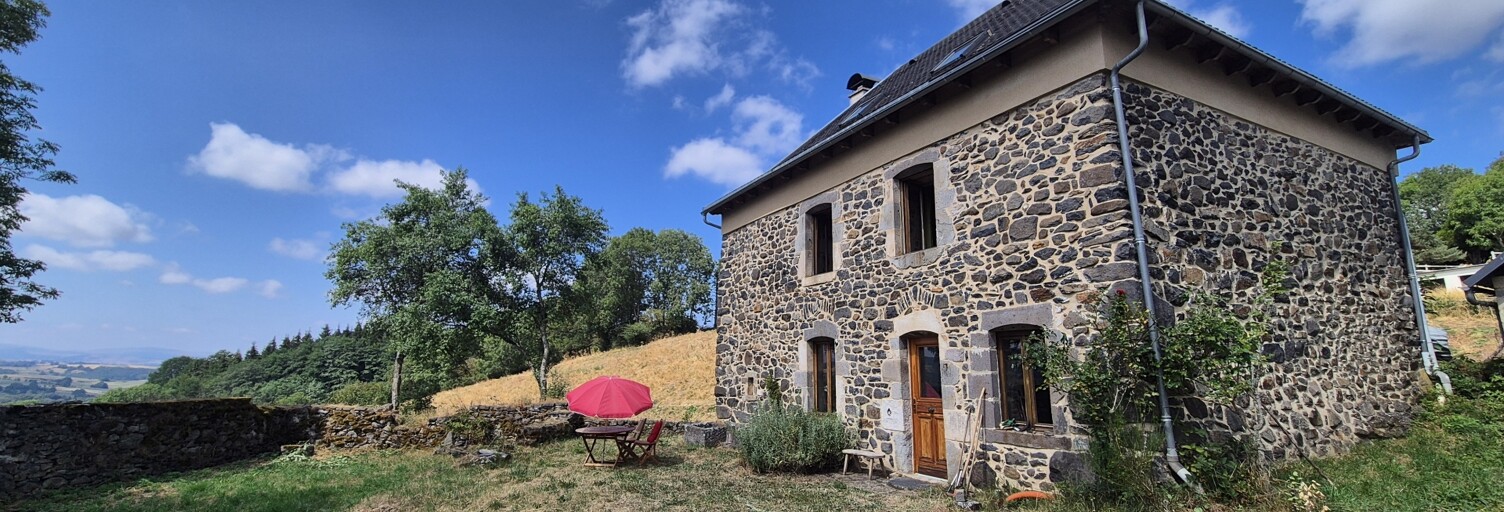 Maison 4 Pièces 160 m² à vendre à Marcenat (15190)