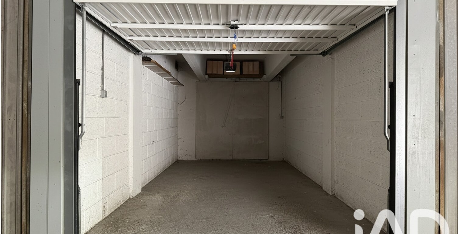 Vente Garage 16 m&sup2; — photo 1