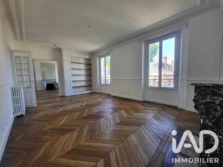 Location Appartement 5 pièces — photo 1