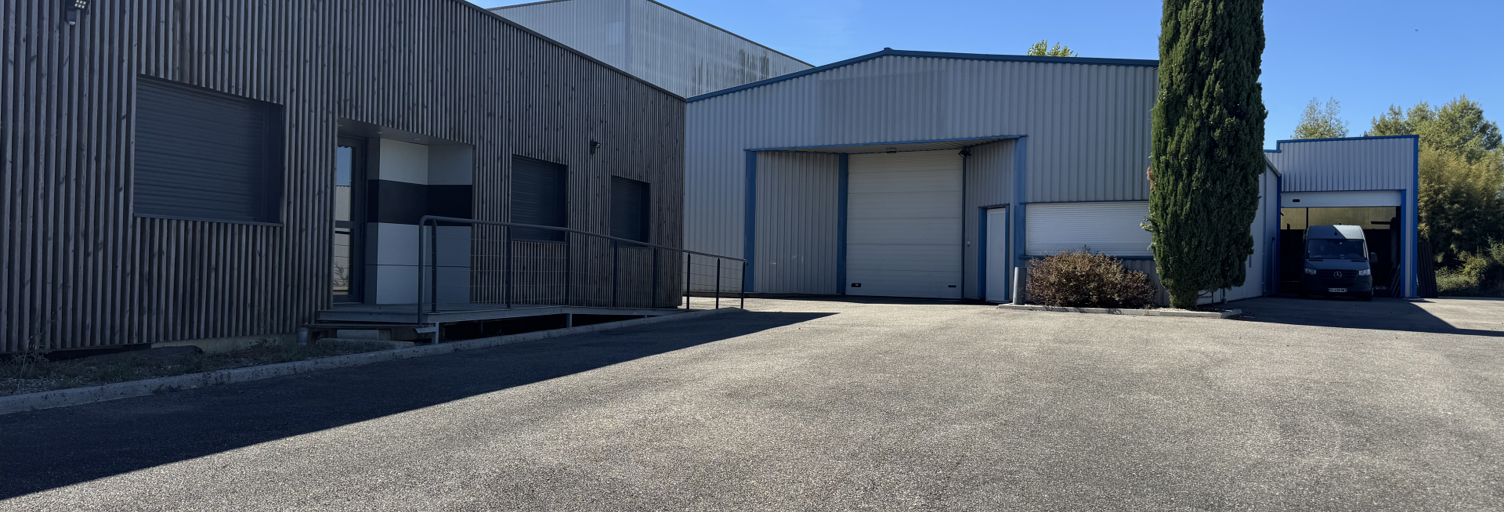 Commerce  686 m² à vendre à Mondouzil (31850)