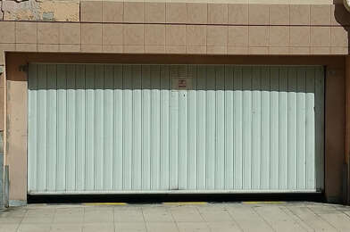 Garage  33000 €