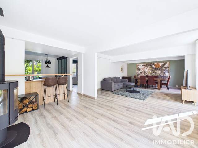 Location Maison de village 9 pièces — photo du bien