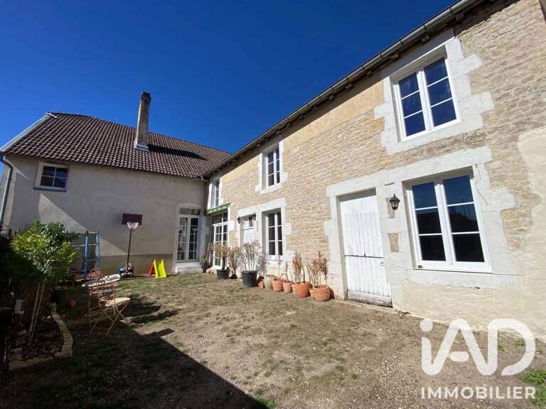 Vente Maison de campagne 5 pièces — photo 1