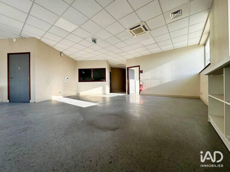 Location Bureaux 270 m&sup2; — photo 1