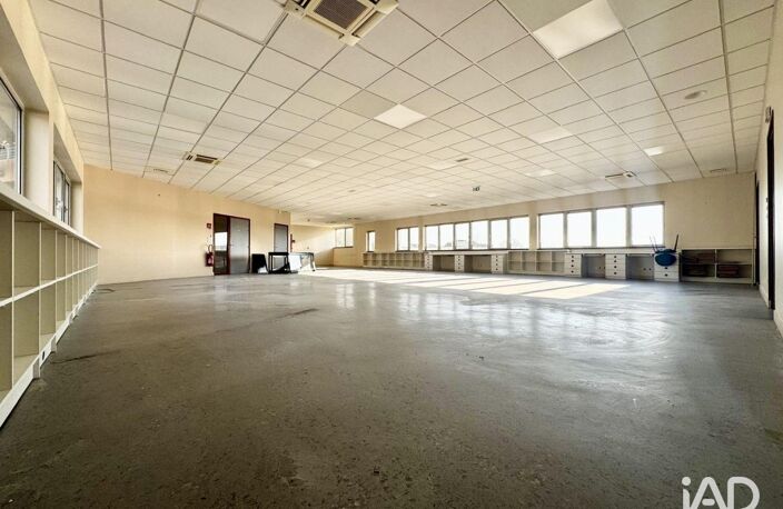 Location Bureaux 270 m&sup2; — photo 2