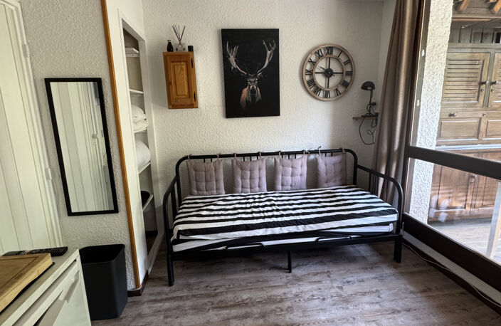 Pra Loup 1500 -- Charmant studio avec balcon et cave — photo 2