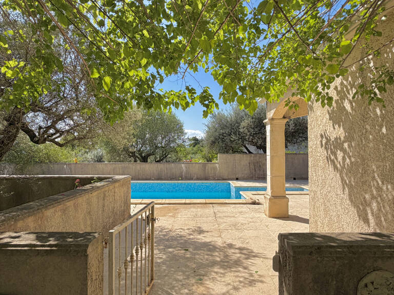 Maison située dans un cadre calme et verdoyant avec piscine   Terrain de 2000 m2 — photo 1