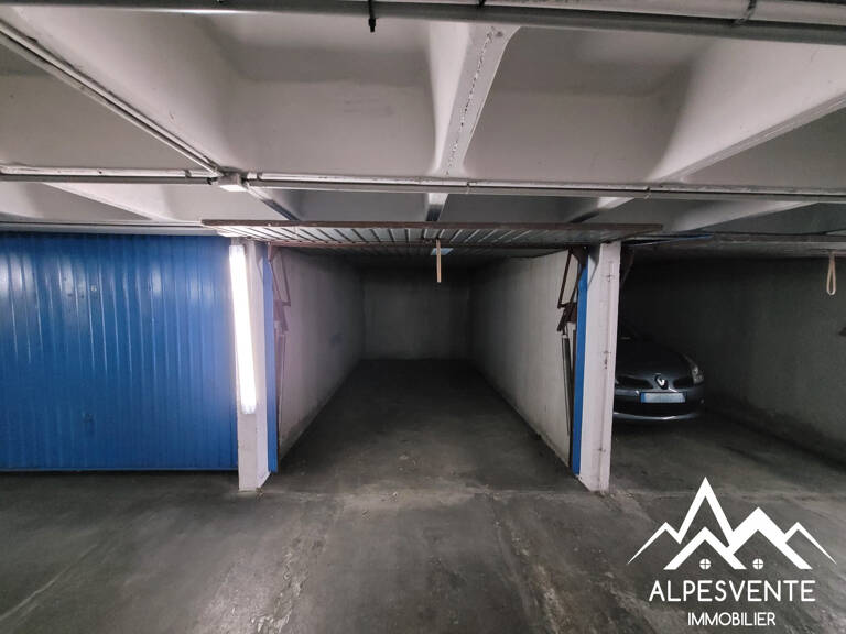 A louer garage au centre de Thonon-les-Bains — photo 1