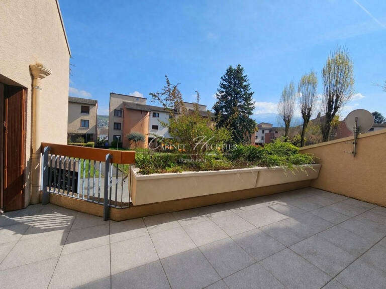 Appartement de 111 m² avec terrasse et garage secteur Criel — photo 1