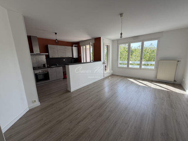 VOIRON - APPARTEMENT T3 - VUE DEGAGEE — photo du bien
