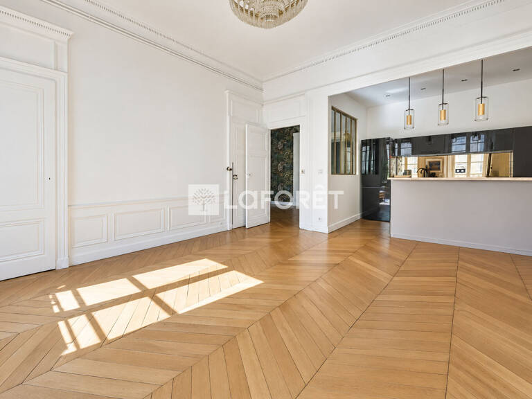 BEL APPARTEMENT T4 NON MEUBLE A LOUER RUE FRANKLIN — photo 1