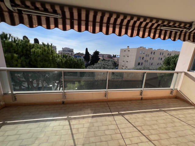 CAGNES SUR MER - 3 PIECES PRINC. - TERRASSE - VUE MER - GARAGE - CAVE — photo du bien