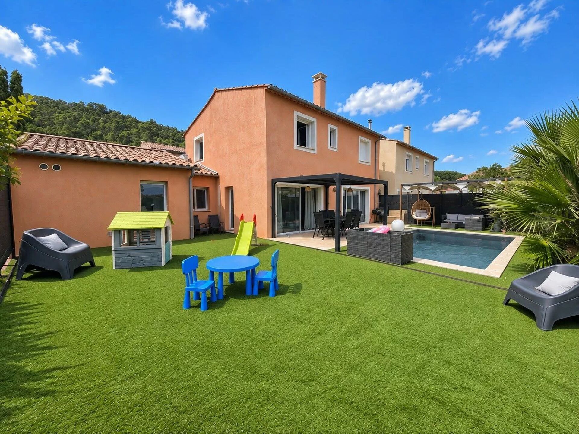 Maison 6 pièces 142 m² · à Le Luc · 142 m² · 459 000 €