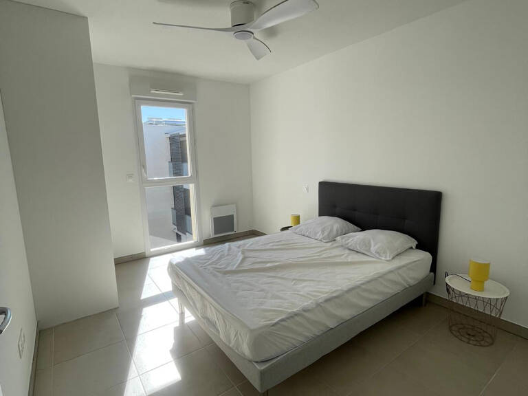 Appartement T2 bis neuf de 53m2 avec terrasse et 2 parkings — photo 1