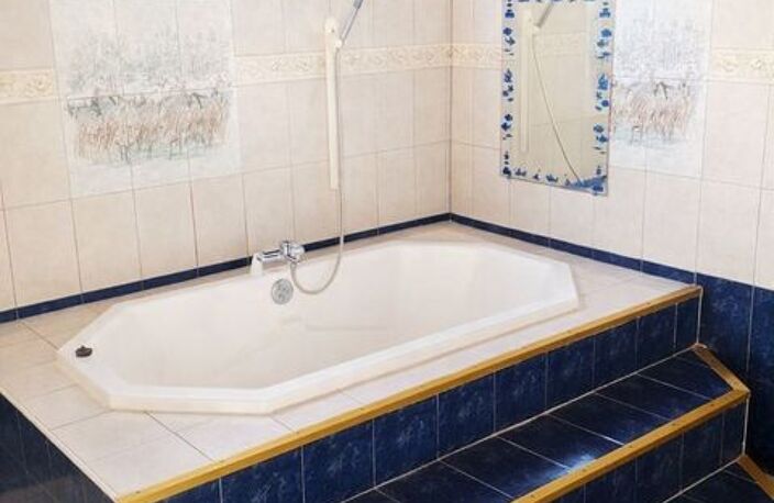 Plain-pied 122 m² - 4 chambres - Jardin arboré - Kiosque - — photo 5
